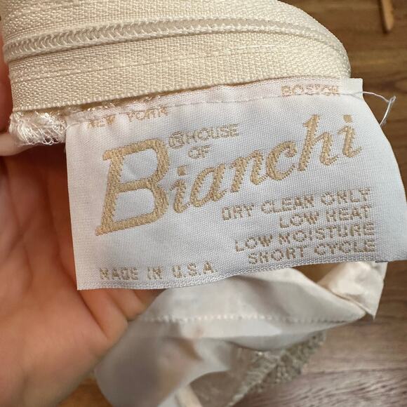 House of Bianchi Vintage Crochet Lace Cream Bridal Column Dress - Picture 6 of 6